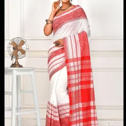 Crochetin White & Red Woven Design Saree with Unstitched Blouse Piece-image-16
