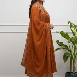 Fabinn Women Ethnic Motifs Printed Empire Kurta with Trousers & With Dupatta image 4