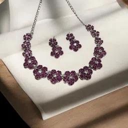 Women Click Stone-Studded Jewellery Set image 2