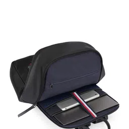 Tommy Hilfiger Unisex Leather Hackney Backpack image 2