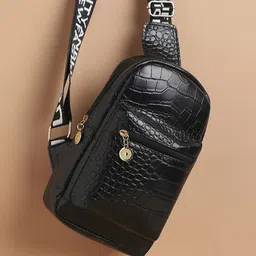 HAUTE SAUCE by Campus Sutra Women Textured Crossbody Leather Shoulder Bag-picture-30