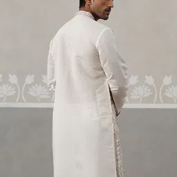 Jompers Floral Embroidered Mandarin Collar Thread Work Kurta image 3