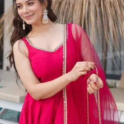 TextileNow Women Solid Kurta with Trousers & Dupatta image 4