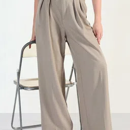 SHOWOFFFF Women Relaxed Loose Fit High-Rise Wrinkle Free Pleated Trousers-picture-21