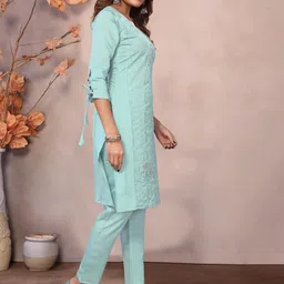 NANDKASHI Women Floral Embroidered Regular Beads and Stones Kurta with Palazzos image 2