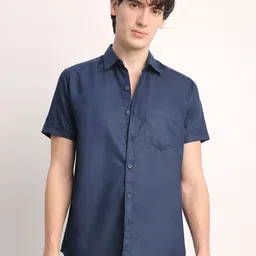 THE BEETEL HOUSE Men New Fit Solid Spread Collar Cotton Casual Shirt-picture-24