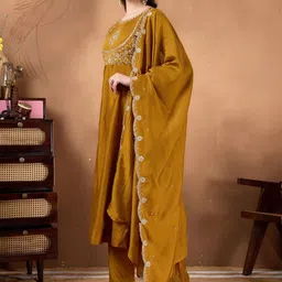 all about you Women Ethnic Motifs Embroidered Empire Thread Work Kurta with Trousers & With Dupatta image 4