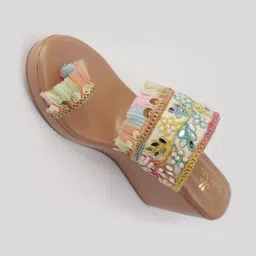 sole mates Women Ethnic - Embellished Flatform Kolhapuri Buckles Sandals with Buckles image 5