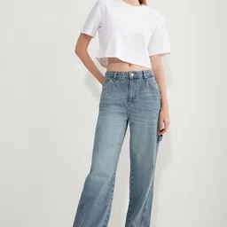 Trendyol Women Mid-Rise Light Fade Jeans-image-22