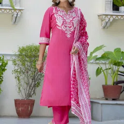 VredeVogel Women Ethnic Motifs Embroidered Regular Thread Work Kurta with Trousers & With Dupatta-picture-17