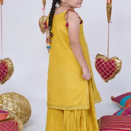 Vivedkids Girls Floral Embroidered Regular Sequinned Kurta with Sharara image 4