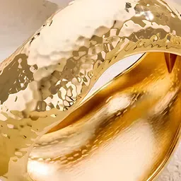 Bohey by KARATCART Gold-Plated Bangle-Style Bracelet image 4