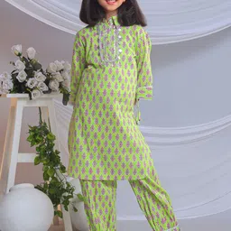 misbis Girls Floral Printed Regular Gotta Patti Pure Cotton Kurta with Patiala-picture-35
