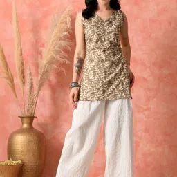 HARIKS Printed V-Neck Tunic & Trousers Co-Ords Set-picture-25