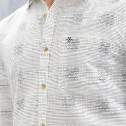 WROGN Men Textured Spread Collar Cotton Casual Shirt image 3