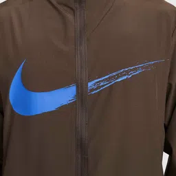 Nike Form Men's Dri-FIT Versatile Jacket image 2