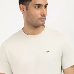 Tommy Hilfiger Men Applique Slim Fit T-shirt image 2