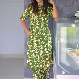 SHINISHA Women Floral Printed Regular Kurta with Trousers-picture-13