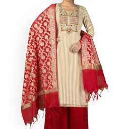 Maroosh Floral Embroidered Unstitched Dress Material-picture-37