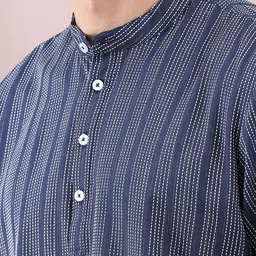 FILORI STUDIO Men Striped Mirror Work Kurta image 3