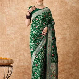 DEVATITHI Ethnic Motifs Zari Silk Blend Banarasi Saree-picture-34