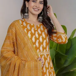 KALINI Paisley Printed Regular V-Neck Pure Cotton Straight Kurta With Trousers & Dupatta image 4