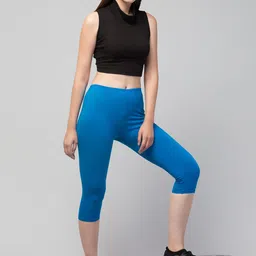 HIRRUX Women Skinny Fit Capris image 3