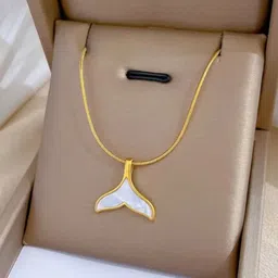 SUYUG Stainless Steel Gold-Plated Contemporary Pendants With Chains image 3