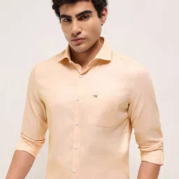 THE BEAR HOUSE Men Tailored Fit Solid Spread Collar Formal Shirt-picture-30