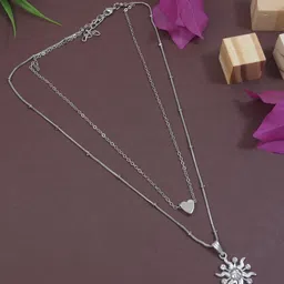 V FASHION JEWELLERY Silver-Plated Handcrafted Necklace image 3