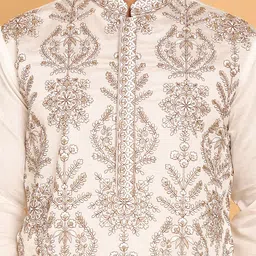 Jompers Men Floral Embroidered Regular Thread Work Kurta with Pyjamas image 4