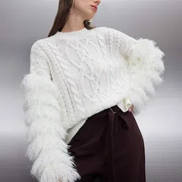 Trendyol Women Cable Knit Pullover with Fuzzy Detail-image-35