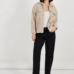 Styli Women Regular Fit Regular Length Faux Fur Shacket image 3