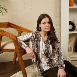 R.Code by The Roadster Life Co. Women V-Neck Vertical Striped Casual Top image 5