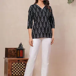 Angarkha Women Ikat Print Ethnic Top-image-51