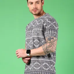 V-Mart Men Pockets T-shirt image 2