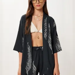 Happiness istanbul Printed Shawl Neck Shirt With Shorts image 1