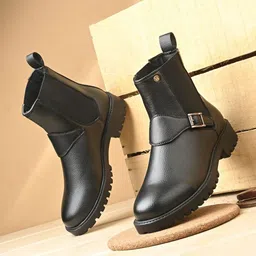 El Paso Women Black Textured Round Toe Block Heels Synthetic Chunky Boots-picture-40