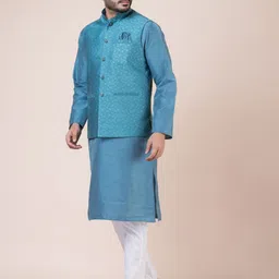 Nawaz's Kurta Men Regular Mandarin Collar Kurta Set image 2