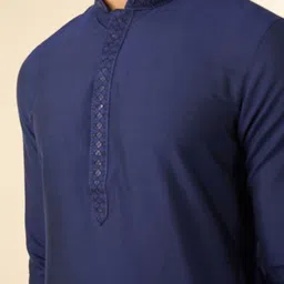 Diwas by Manyavar Mandarin Collar Long Sleeves Straight Kurta image 3