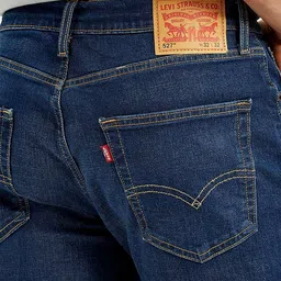 Levis Men Slim Fit Mid-Rise Light Fade Stretchable Jeans image 3