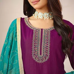 Sangria Magenta Ethnic Motifs Embroidered Straight Kurta & Trouser & Dupatta image 2
