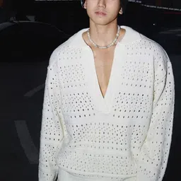 StyleCast Men V-Neck Self Design Long Sleeves Pullover image 4