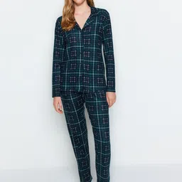 Trendyol Women Checked Lapel Collar Night suit-picture-10