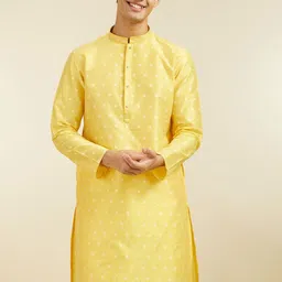 Diwas by Manyavar Men Thread Work Kurta image 5
