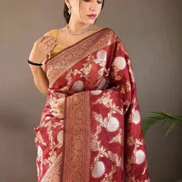 Peachmode Floral Woven Design Zari Saree image 2