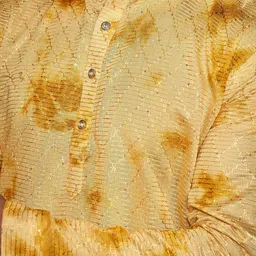 Vardha Men Quirky Thread Work Handloom Kurta image 3