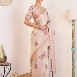House of Pataudi Women Floral Printed Zari Saree With Unstitched Matching Blouse image 4
