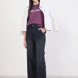 Styli Women Regular Fit High-Rise Light Fade Jeans-picture-22