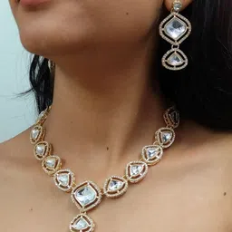 HS FATIO Stone-Studded & Beaded Jewellery Set image 3